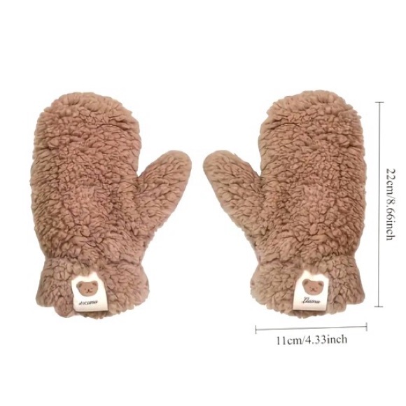 5/25$ ✨ Cozy Tan Plush Mittens 🤍🧸 - Picture 3 of 4